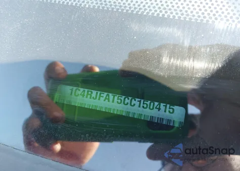 2012 Jeep Grand Cherokee Laredo from USA, damaged, VIN 1C4RJFAT5CC150415